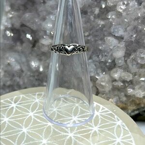Vintage Filagree Heart Ring 925